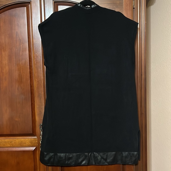 CHICO’S long black sleeveless cardigan Size 3 (XL) - Picture 5 of 8